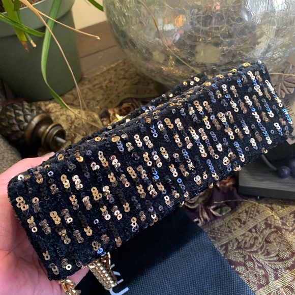 SOLD⛔️Authentic KURT GEIGER LONDON sequins Flap Crosby/shoulder bag - Picture 10 of 16